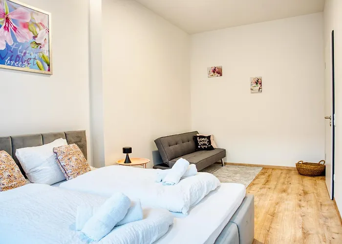 Thestationnest Daire Amberg